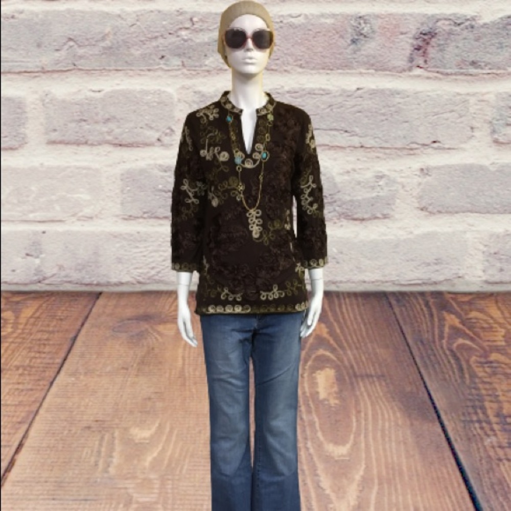 Lauren Michelle Paris Embroidered Size M Blouse